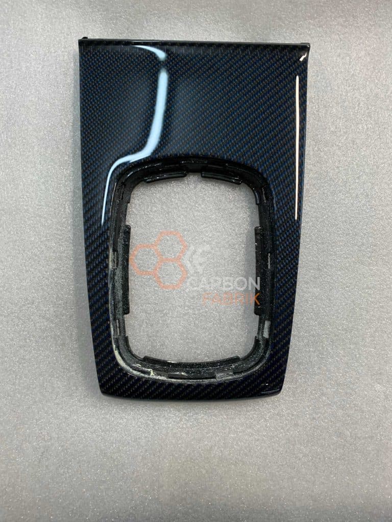 Audi-A4-B5-Carbon-Schaltrahmen-Blaufaden-1