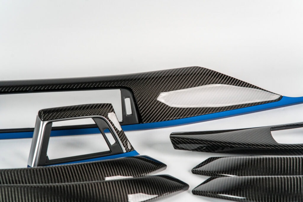 BMW-F30-Carbon-Trim-Glossy-Blue-1