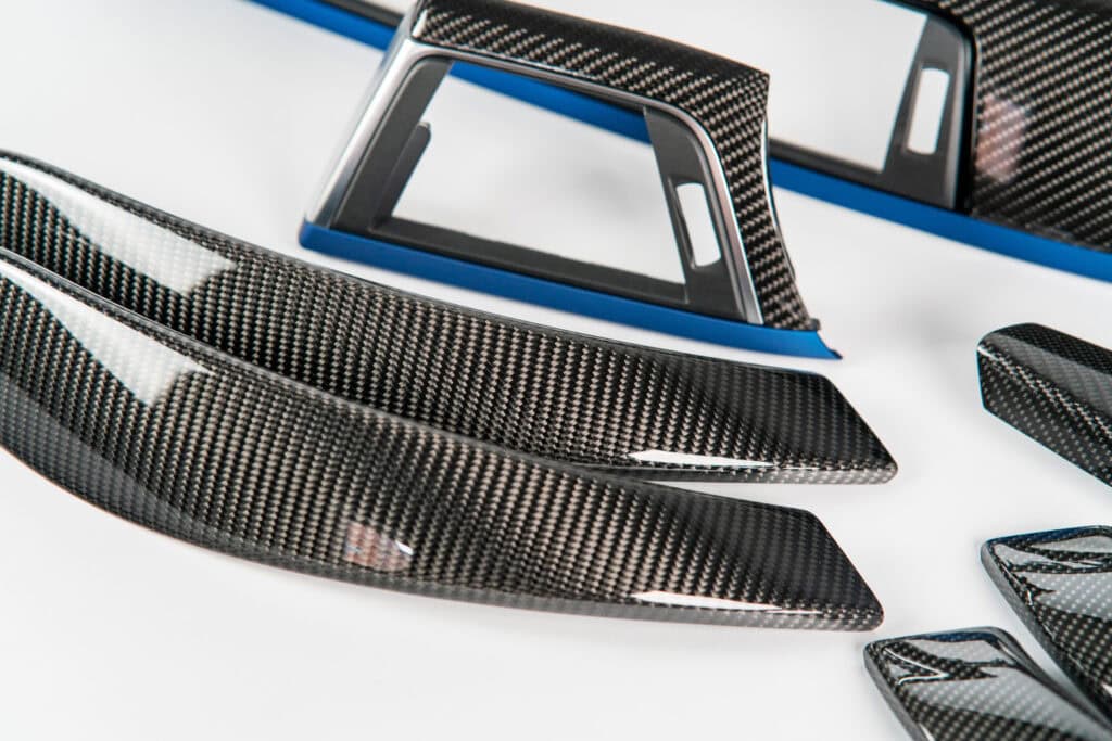 BMW-F30-Carbon-Trim-Glossy-Blue-4