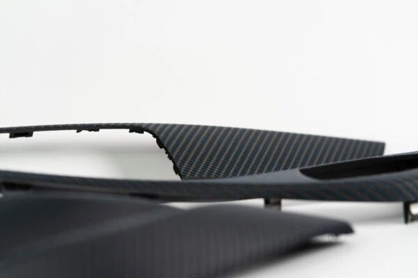 BMW-Open-Pore-Carbon-Blue-Closeup