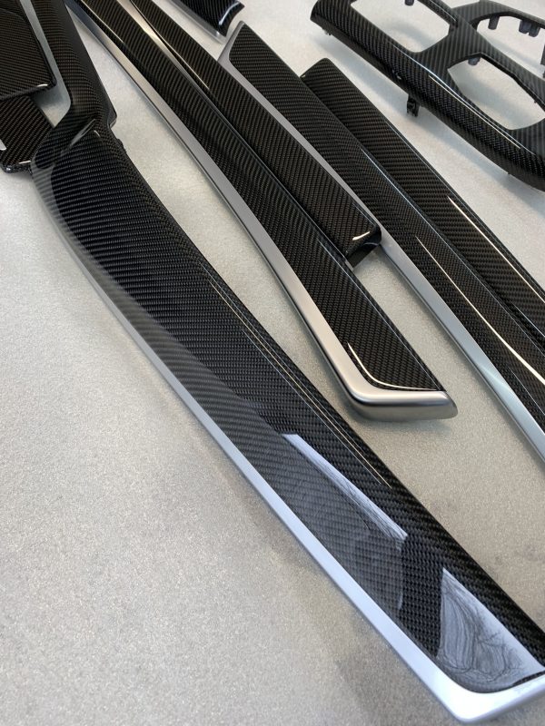 BMW 5er F10/F11 Carbon Dekorleisten - Image 4