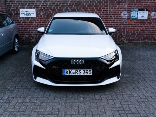 2025-Audi-RS3-8Y-Facelift-Front-RS-Emblem-Audi-Rings-Silver
