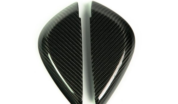 R8_42_Full_Carbon_Dash_Side_Covers_Armaturenbrett_Seitenvekleidunggloss1