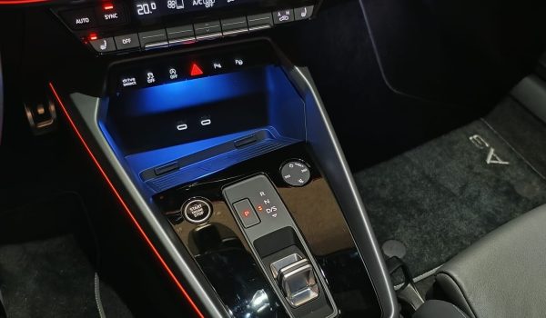 Audi A3/S3/RS3 Retrofit Nachrüstsatz USB C Beleuchtet